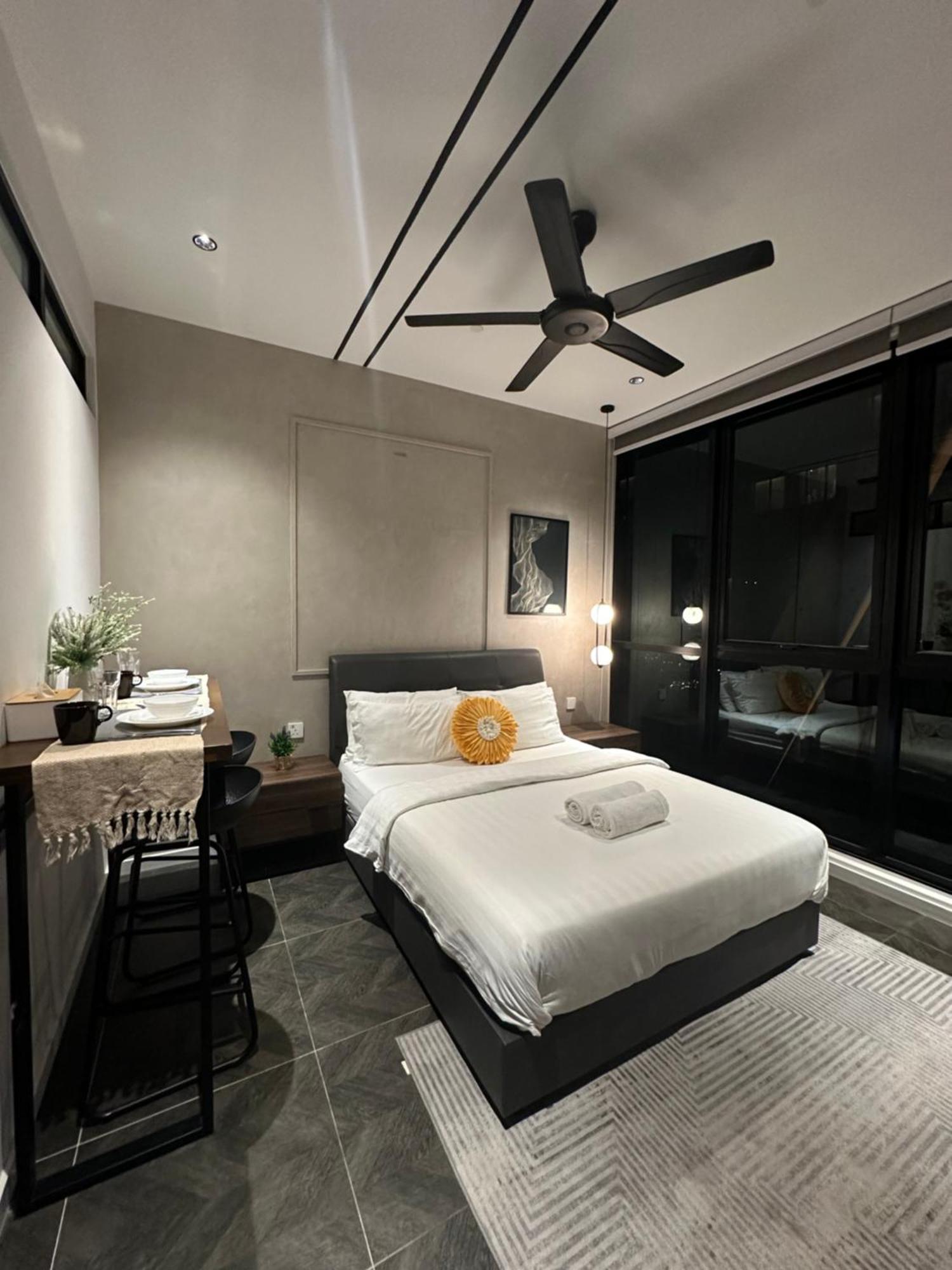 Scarletz Suites Klcc By Aura Kuala Lumpur Zewnętrze zdjęcie